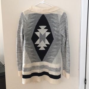 Patterned Sweater -Size Medium